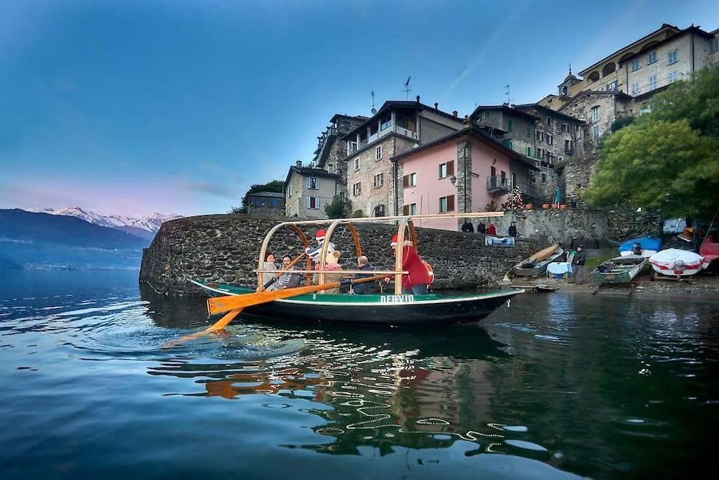 A Step From The Lake Dervio 0*,